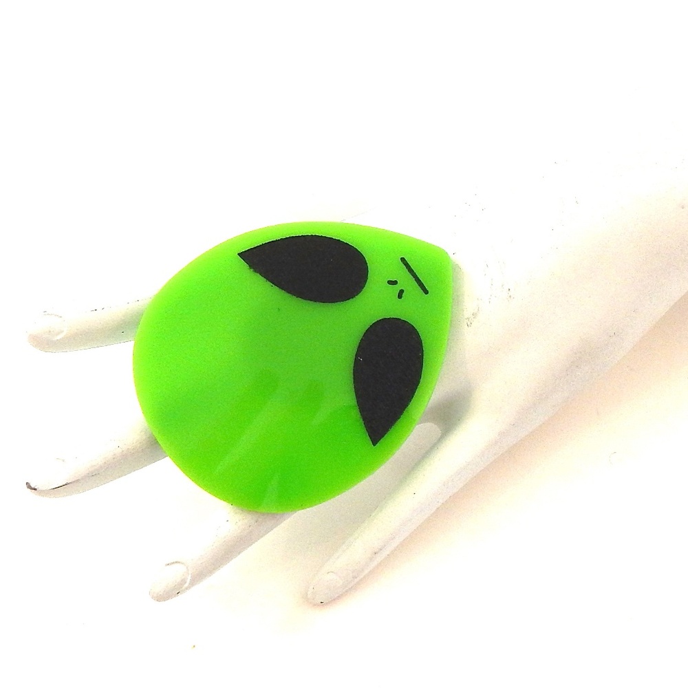 GASOLINE GLAMOUR JUMBO MARTIAN RING👽🛸🚀